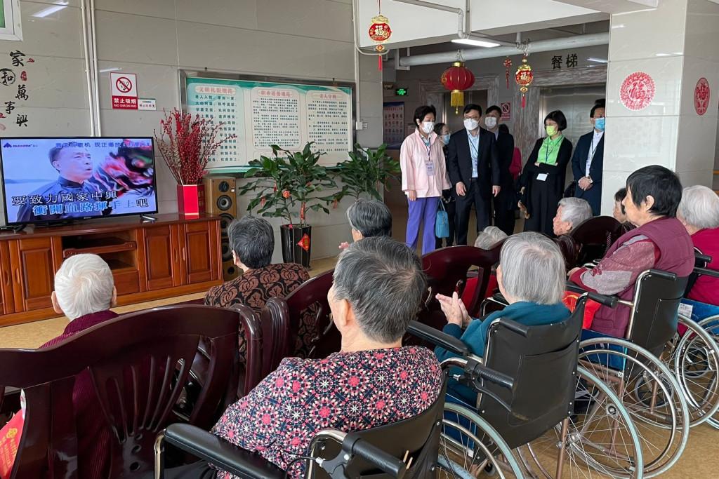 孙玉菡说会积极邀请最顶尖人才成为香港居民