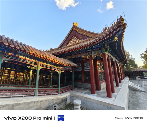 vivo X200 Pro mini/iPhone 16/16 Pro影像对比：高下立判