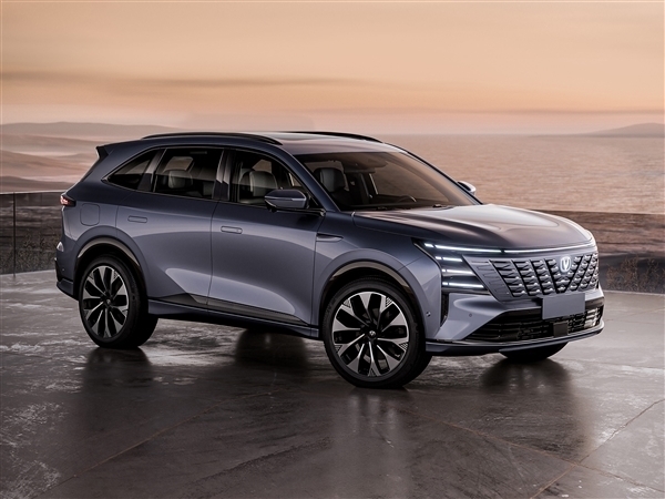 曾为最畅销的SUV 长安CS75 PLUS Ultra正式上市：13.19万起