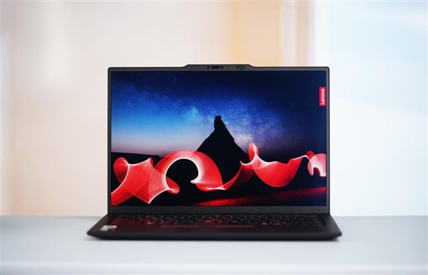 986g极致轻薄！联想ThinkPad X1 Carbon Aura AI 2025图赏